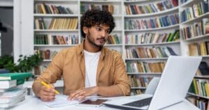 A importância do Currículo Lattes para alunos de Graduação