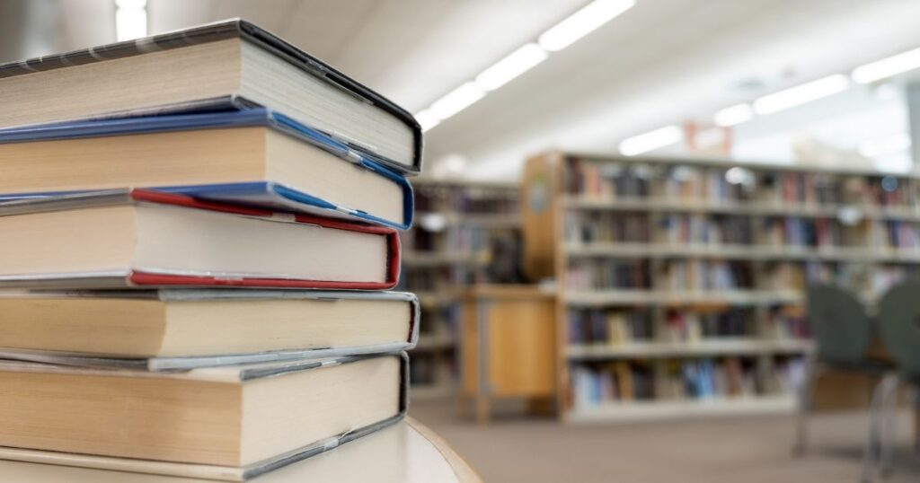 Guia Completo do ISBN: como funciona e qual sua importância para publicações acadêmicas?