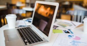 SciELO Brasil: como funciona, principais vantagens e como pesquisar artigos científicos